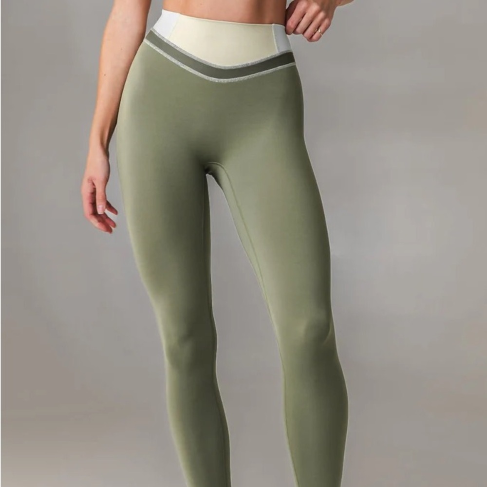 Vitality Ascend II Hue Pant - Sea Serpent - NEVER WORN - Size S